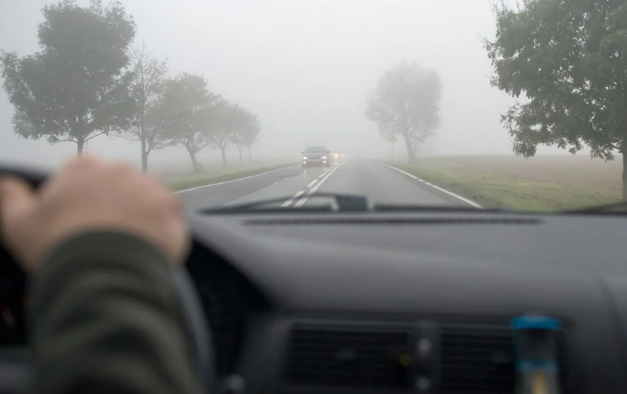 conduire avec du brouillard en voiture